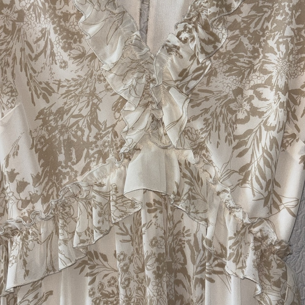 June & Hudson Floral Print Ruffled Flutter Sleeves Maxi Dress - Picture 2 of 11